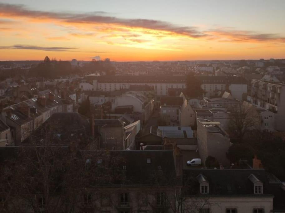 Superbe Appartement Lumineux Avec Vue Imprenable Tours Kültér fotó