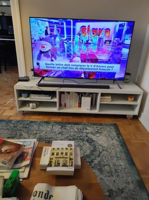 Superbe Appartement Lumineux Avec Vue Imprenable Tours Kültér fotó